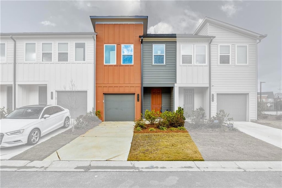 1534 Parks Edge Ln NW, Atlanta, GA 30318 - photo 1