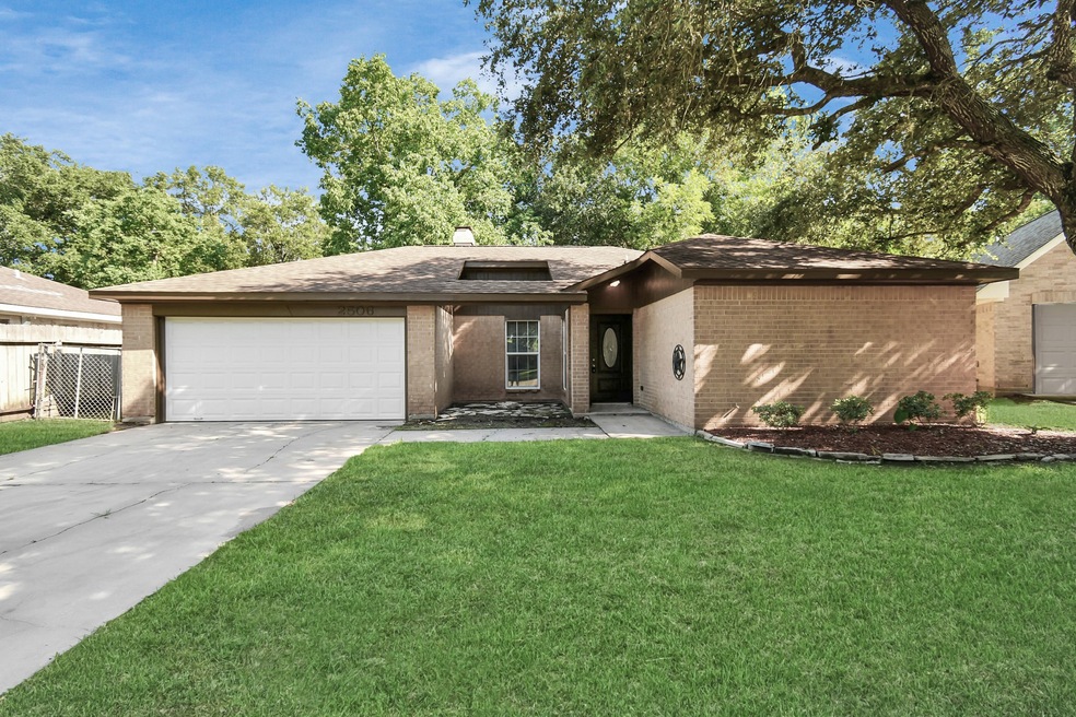 2506 Davis Ave, Rosenberg, TX 77471 - photo 1