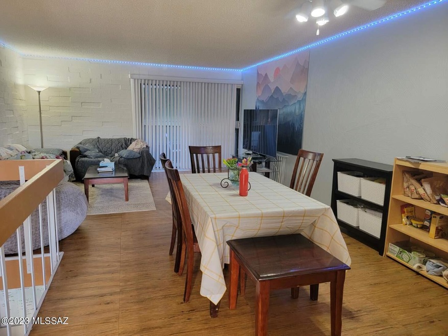 1 Dining area to balcony