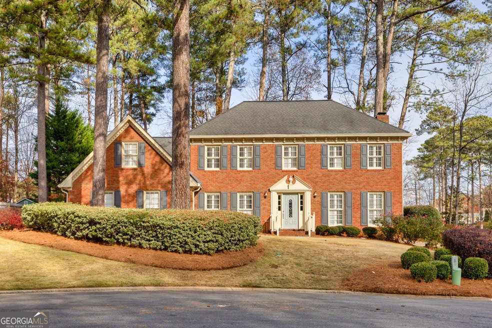 818 Brentway Ct SW, Lilburn, GA 30047 - photo 1