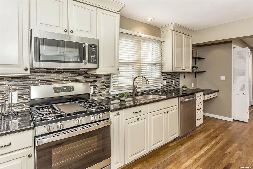 72 Forest Rd, Valley Stream, NY 11581 - photo 1