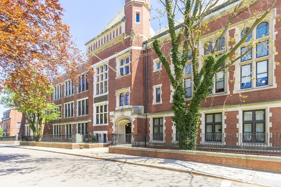 Sumner Hill Condominiums unit 118, Jamaica Plain, MA 02130 - photo 1