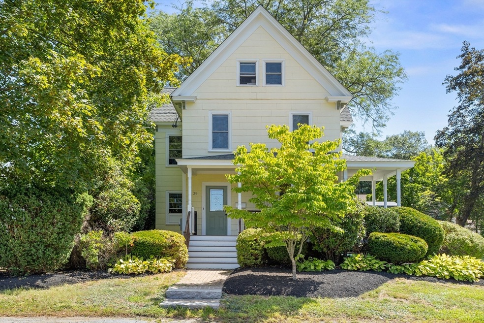 39 Bennett St, Hudson, MA 01749 - photo 1