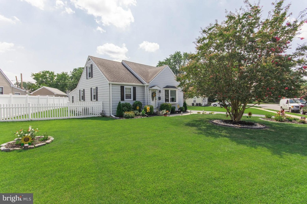 149 School House Ln, Brookhaven, PA 19015 - photo 1