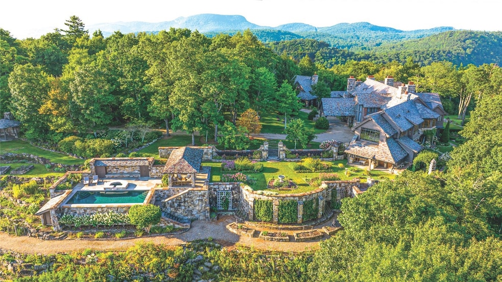 Sagee Manor