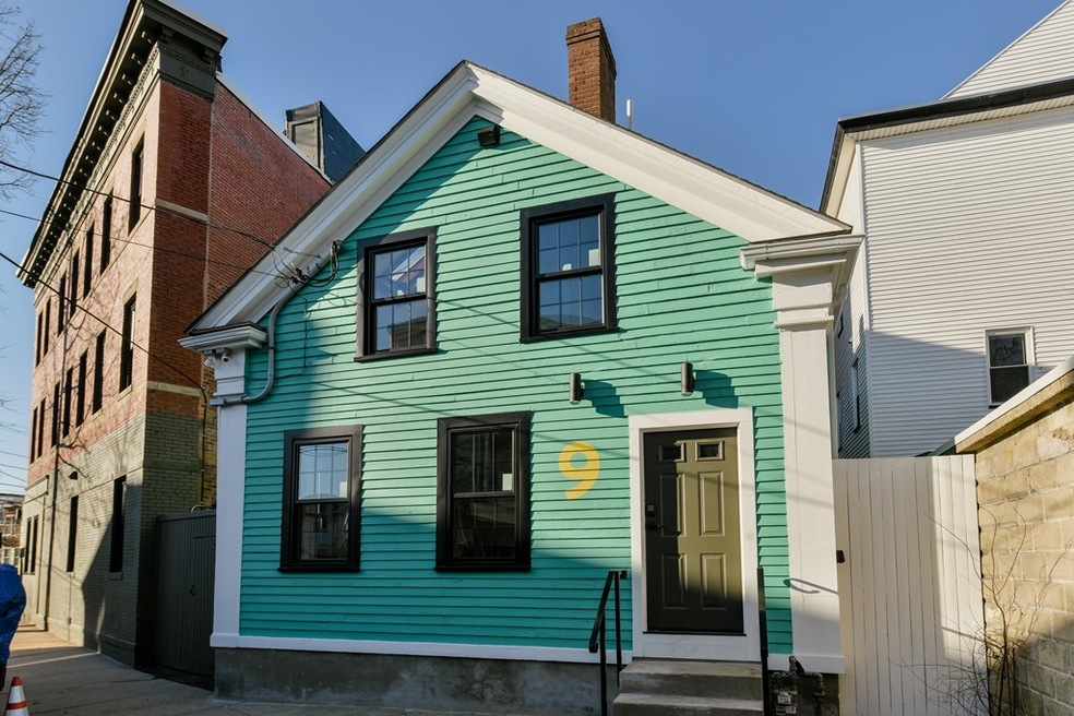 9 Hamlin St, Cambridge, MA 02141 - photo 1