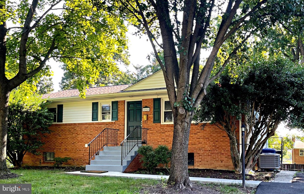 Sold $600,000 • Co-Listing Agent