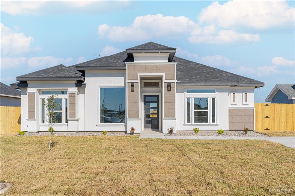 150 Spanish Oak Dr, Alamo, TX 78516 - photo 1