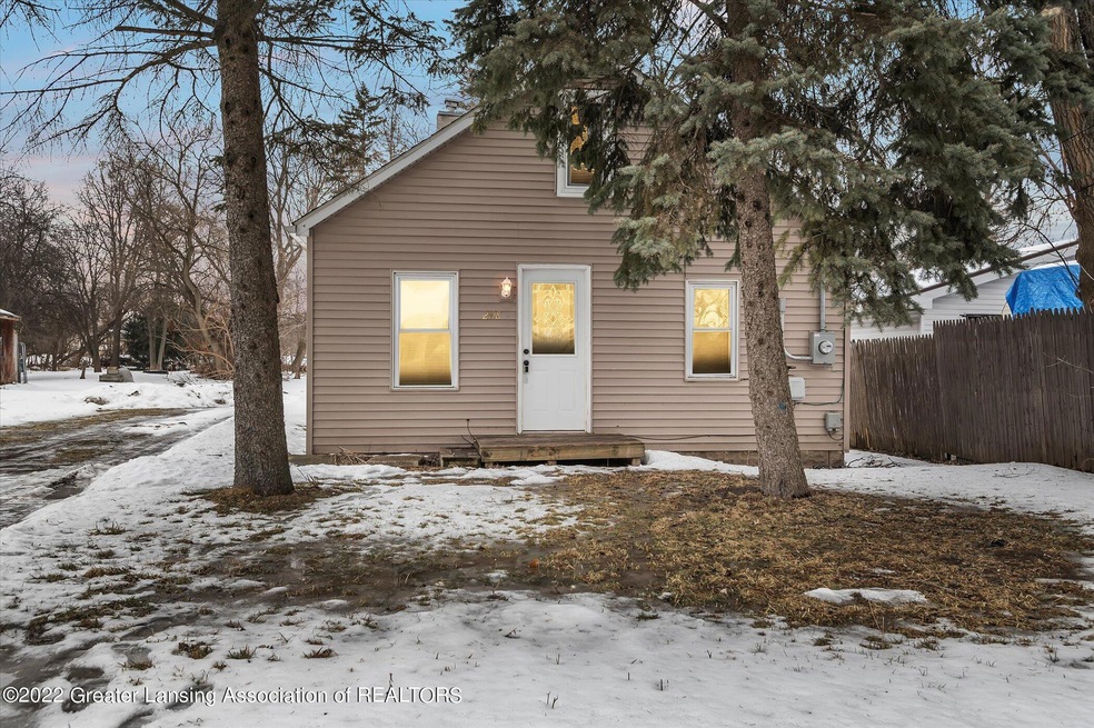 01-2418-Dunlap-Lansing-WindowStill-Real-