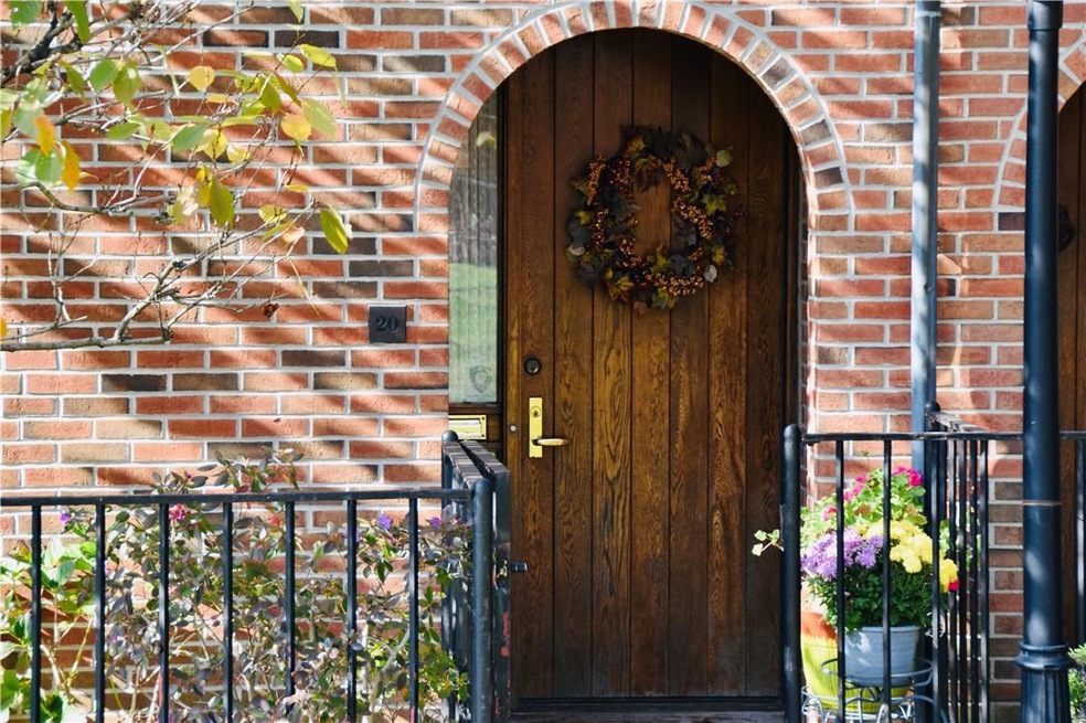 20 Gramatan Ct, Bronxville, NY 10708 - photo 1