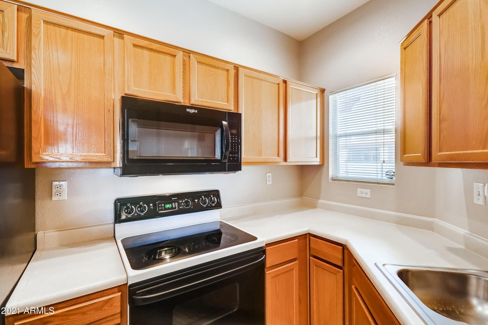 12 Kitchen