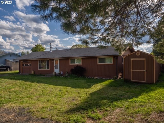 944 S Mccallum Ave, Prairiecity, OR 97869 - photo 1