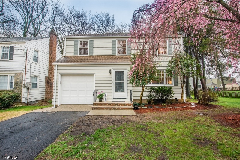 91 Ferncliff Rd, Bloomfield, NJ 07003 - photo 1