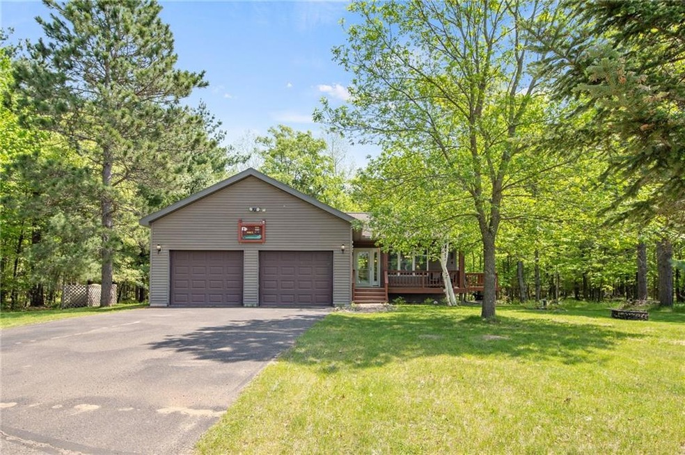 Welcome HOME to 29016 Hanscom Lake Trailway!!