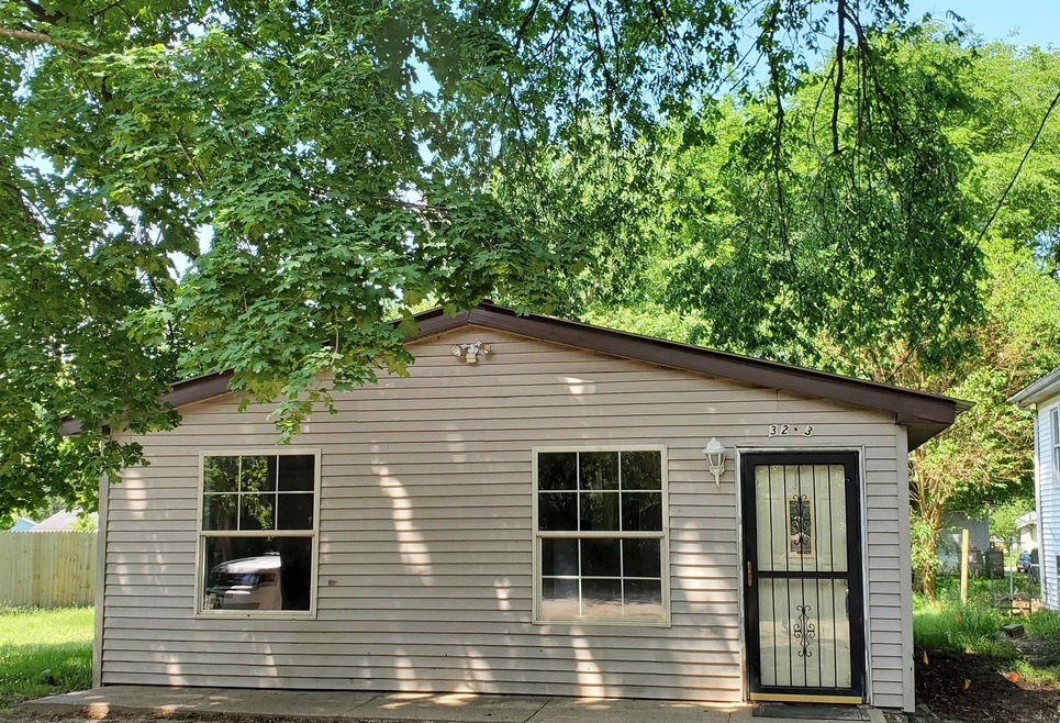 3203 Kelsey Ave, Elkhart, IN 46517 - photo 1