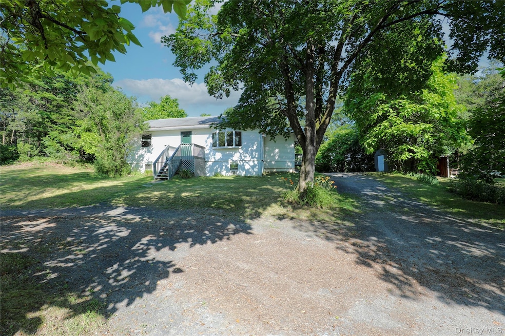 17 Cedar Dr, Lake Katrine, NY 12449 - photo 1