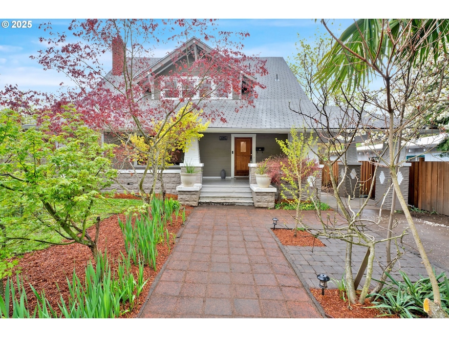 Pending $599,000 • Co-Listing Agent