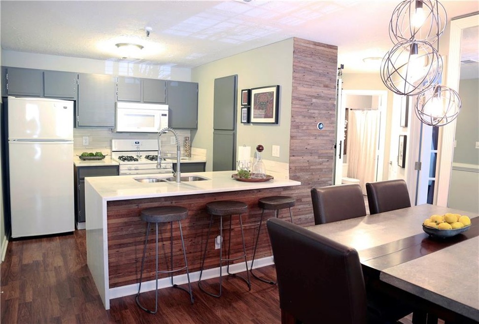 Renovated kitchen! Gorgeous new countertops and ba