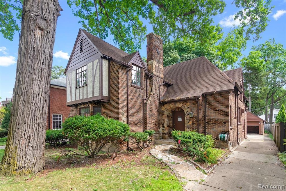 For Sale $449,999 • Co-Listing Agent