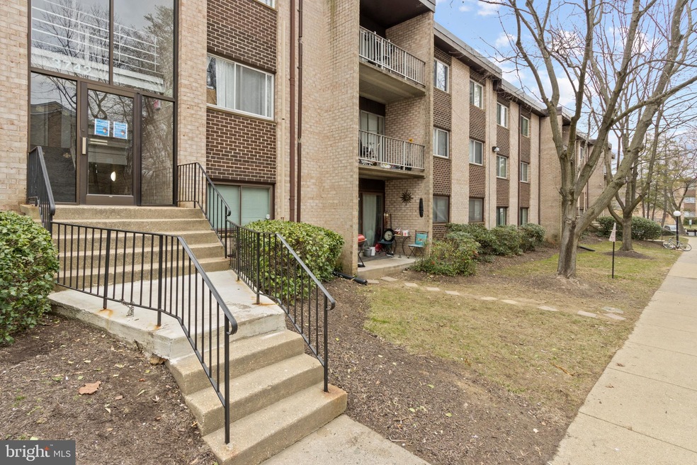 3742 Bel Pre Rd unit 10, Silver Spring, MD 20906 - photo 1