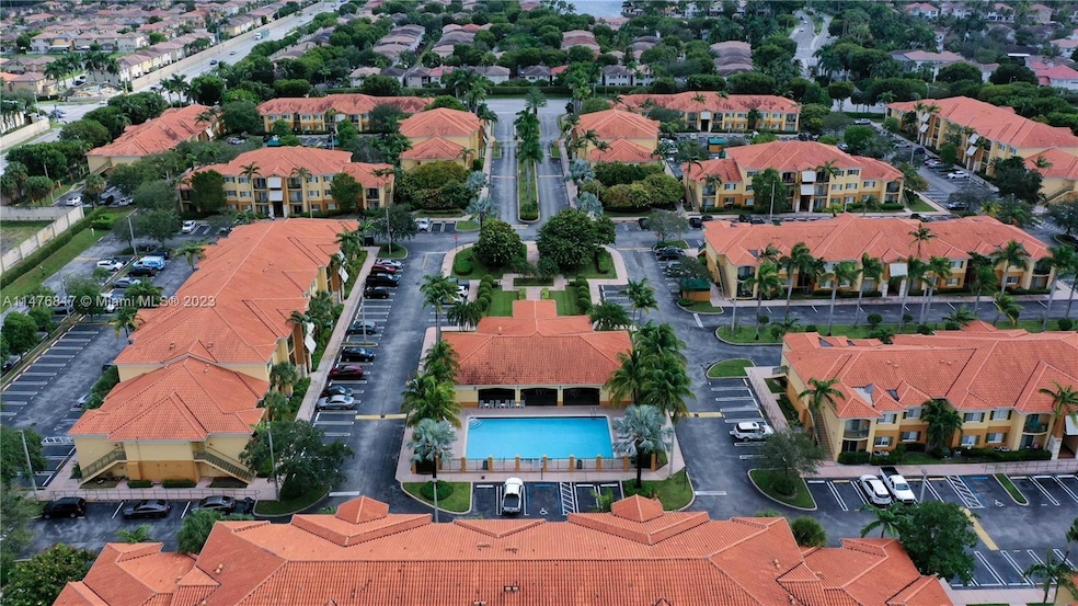 7210 NW 114th Ave unit 20615, Doral, FL 33178 - photo 1