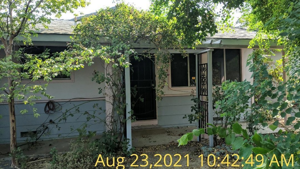 2713 Alfreda Way, Redding, CA 96002 - photo 1