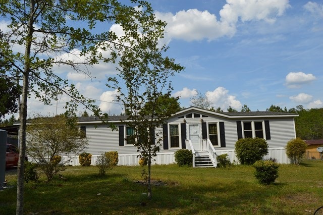 310 Lakeside Cir, Sylvester, GA 31791 - photo 1