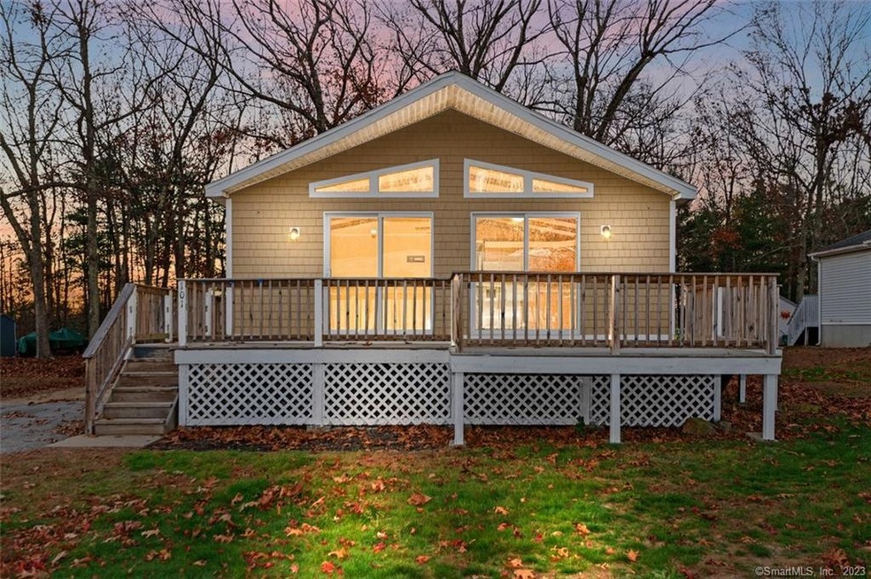 101 Colonial Rd, Plainfield, CT 06374 - photo 1