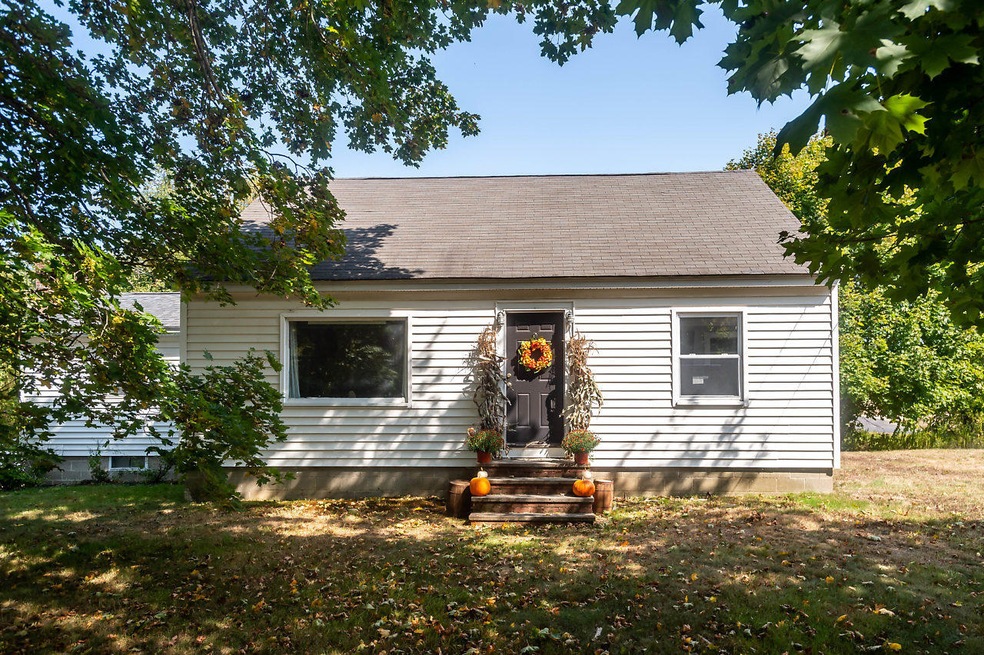 109 Emerys Bridge Rd, South Berwick, ME 03908 - photo 1