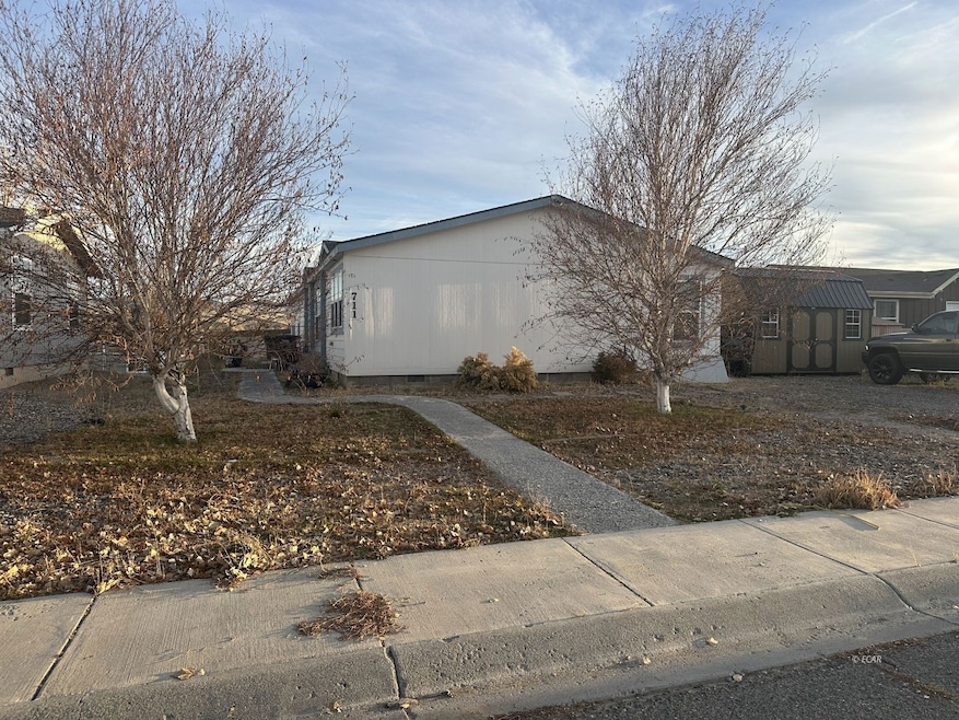 711 Elm St, Carlin, NV 89822 - photo 1