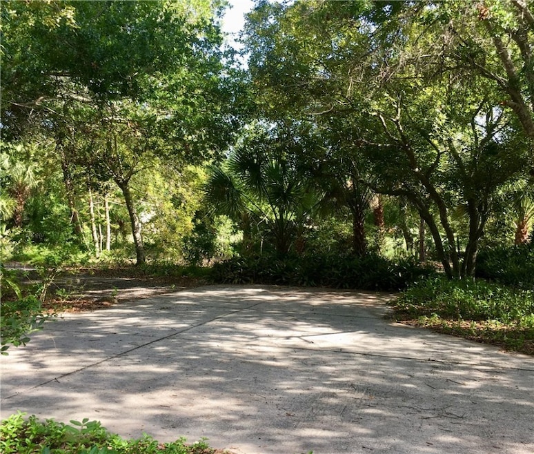 9605 Riverview Dr, Sebastian, FL 32976 - photo 1