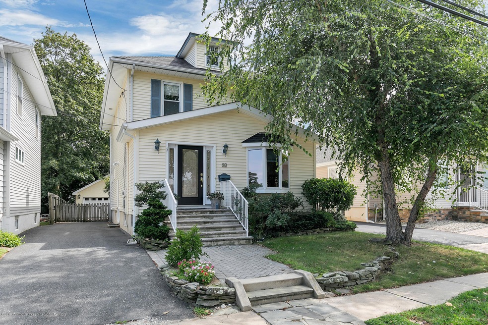 96 Forman St