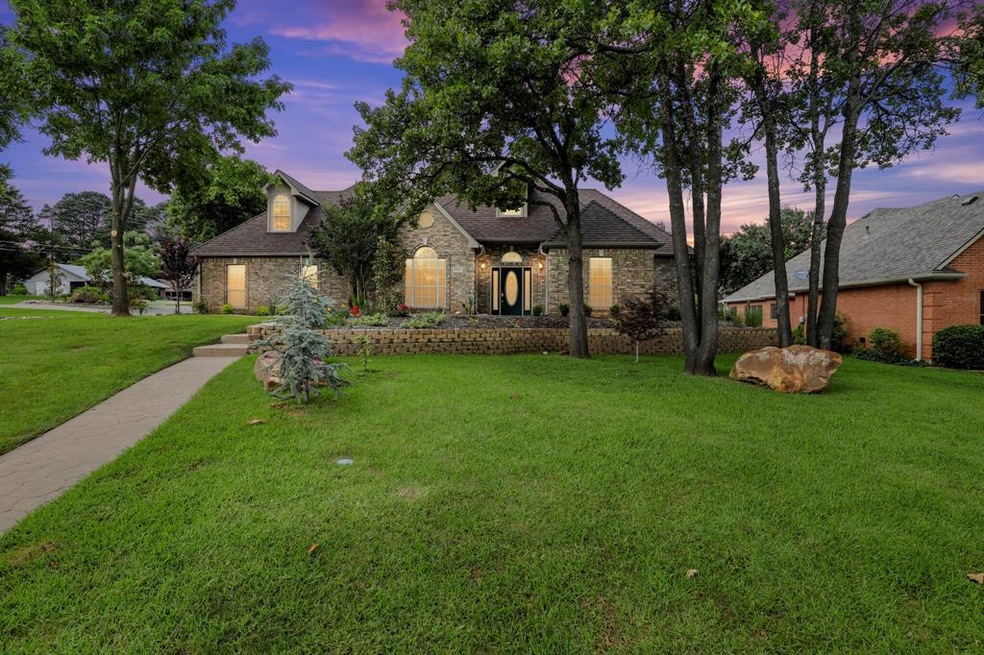 2931 Village Cir, Denison, TX 75020 - photo 1