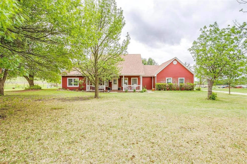 2230 Upper Denton Rd, Weatherford, TX 76085 - photo 1