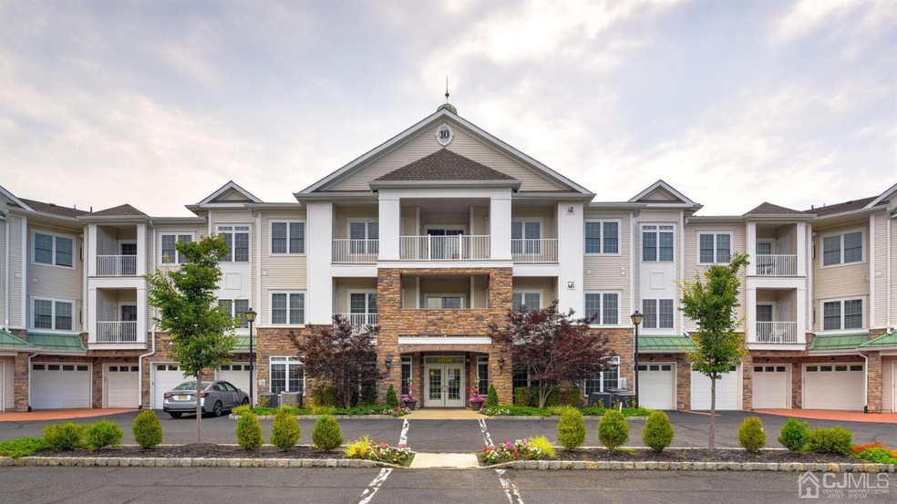 Sold $390,000 • Co-Listing Agent