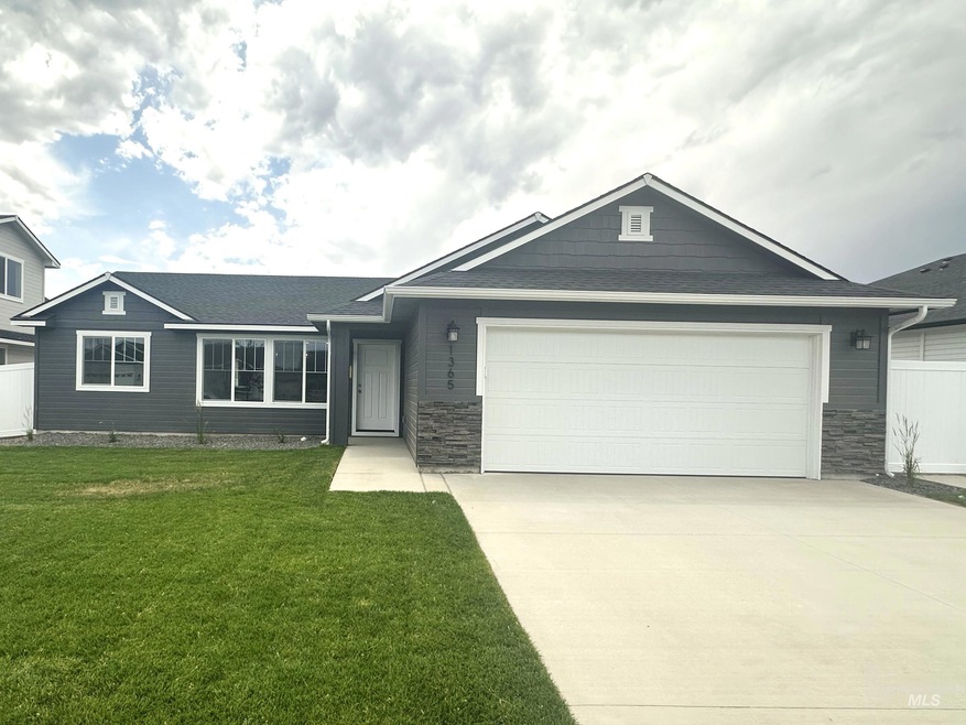 1365 Crescent St, Weiser, ID 83672 - photo 1