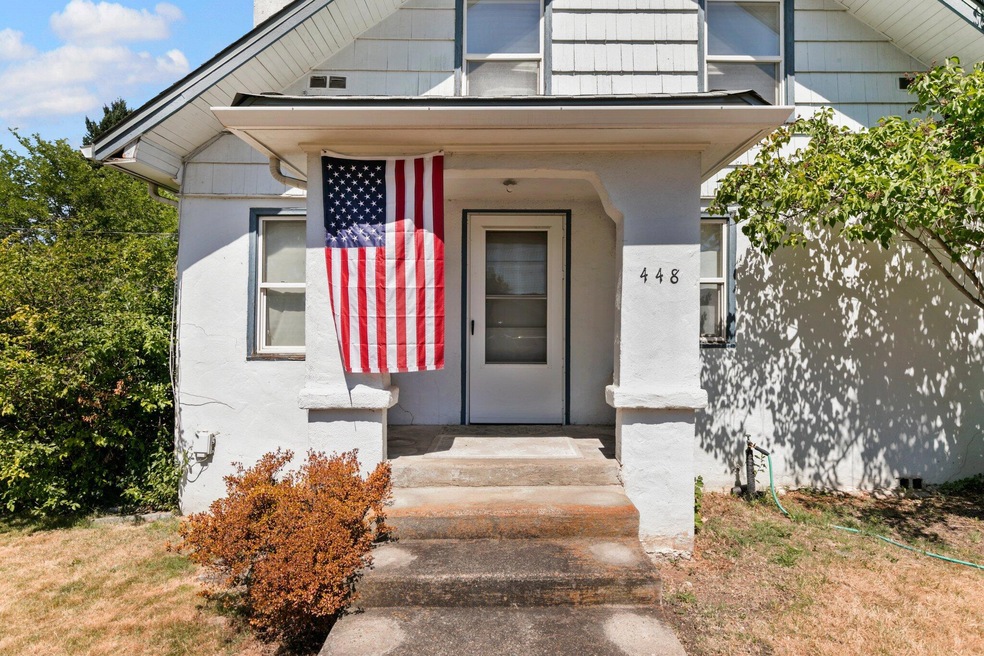 448 N 5th St, Central Point, OR 97502 - photo 1