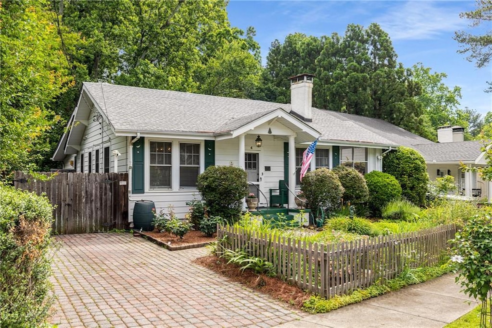 Picture perfect cottage in Peachtree Park!