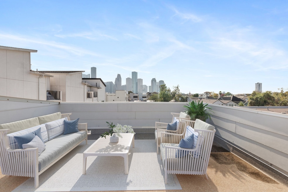For Sale $435,000 • Co-Listing Agent