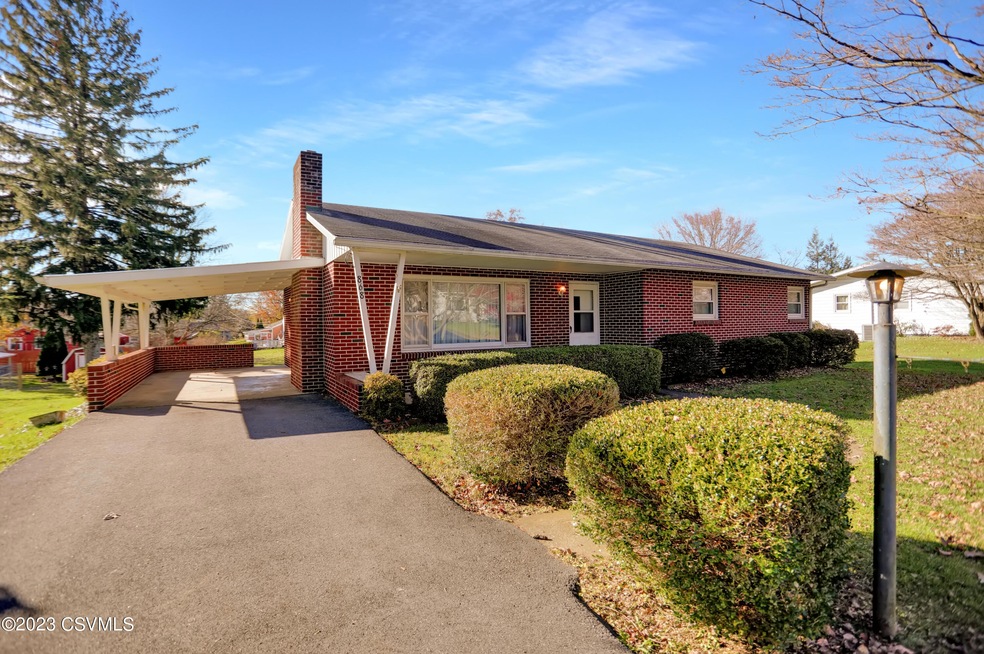 868 Pine St, Milton, PA 17847 - photo 1