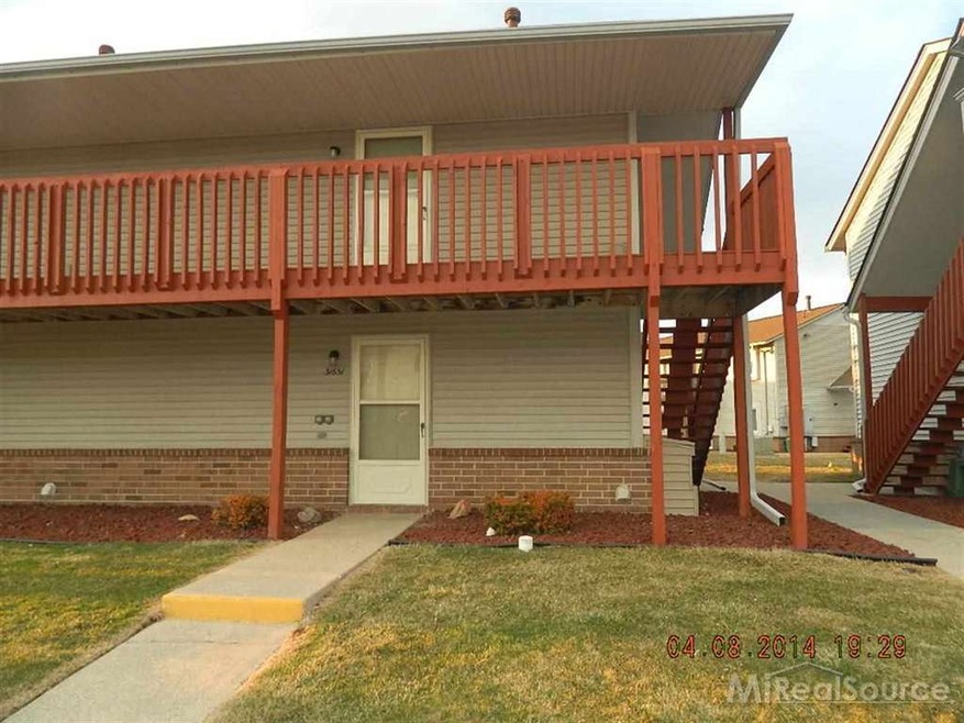 31651 Nardelli Ln, Roseville, MI 48066 - photo 1