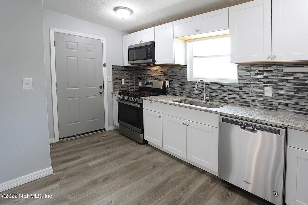 9106 Jefferson 09