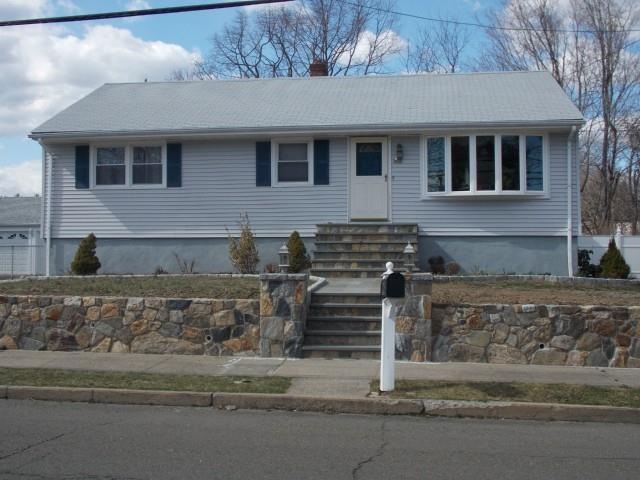 46 Deramo Place, Bridgeport, CT 06606 - photo 1
