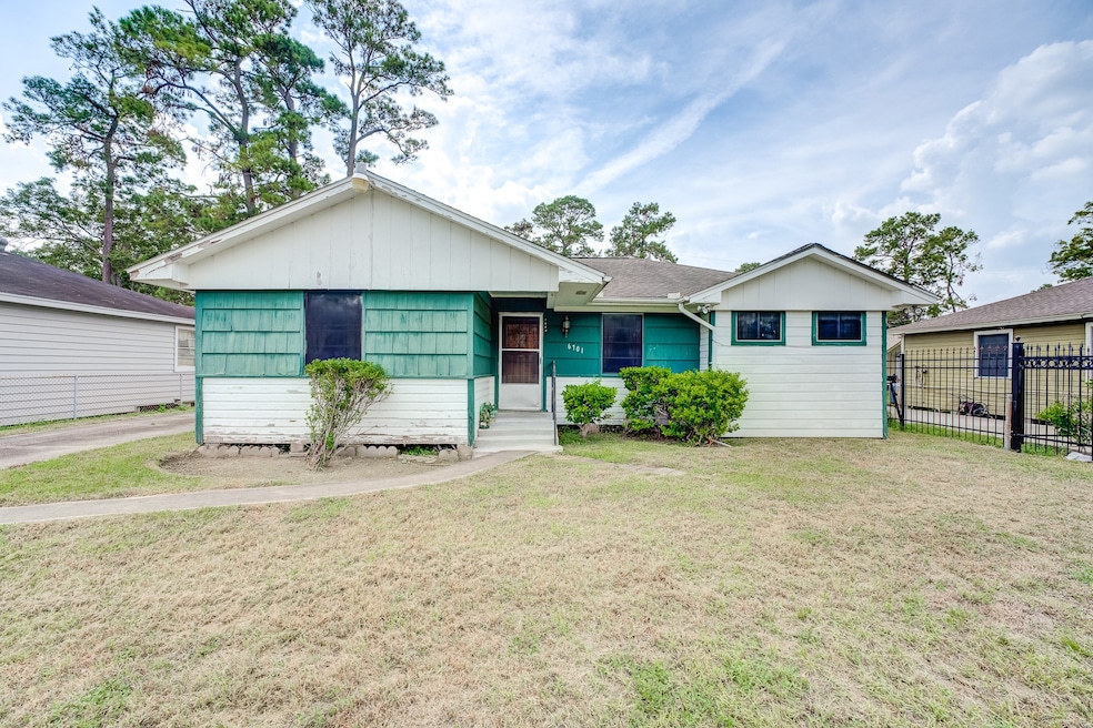 6701 Cathcart Dr, Houston, TX 77091 - photo 1