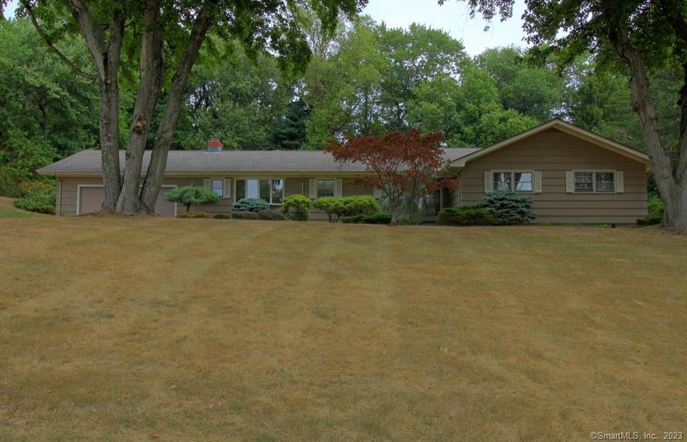 38 Glenarden Rd, Trumbull, CT 06611 - photo 1