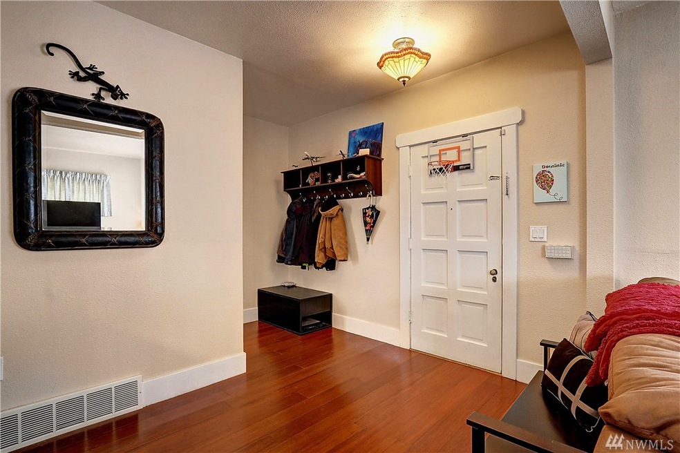 2022 Rainier Ave, Everett, WA 98201 - photo 1