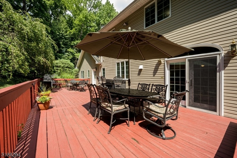 1367 Cooper Rd, Scotch Plains, NJ 07076 - photo 1