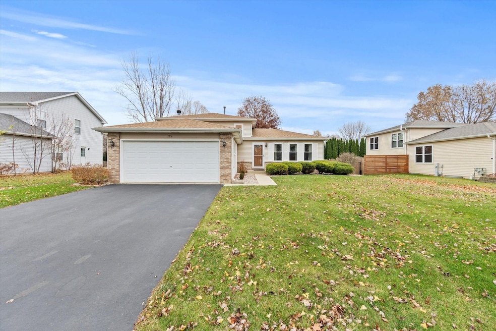 186 Chestnut Ln, Bolingbrook, IL 60490 - photo 1