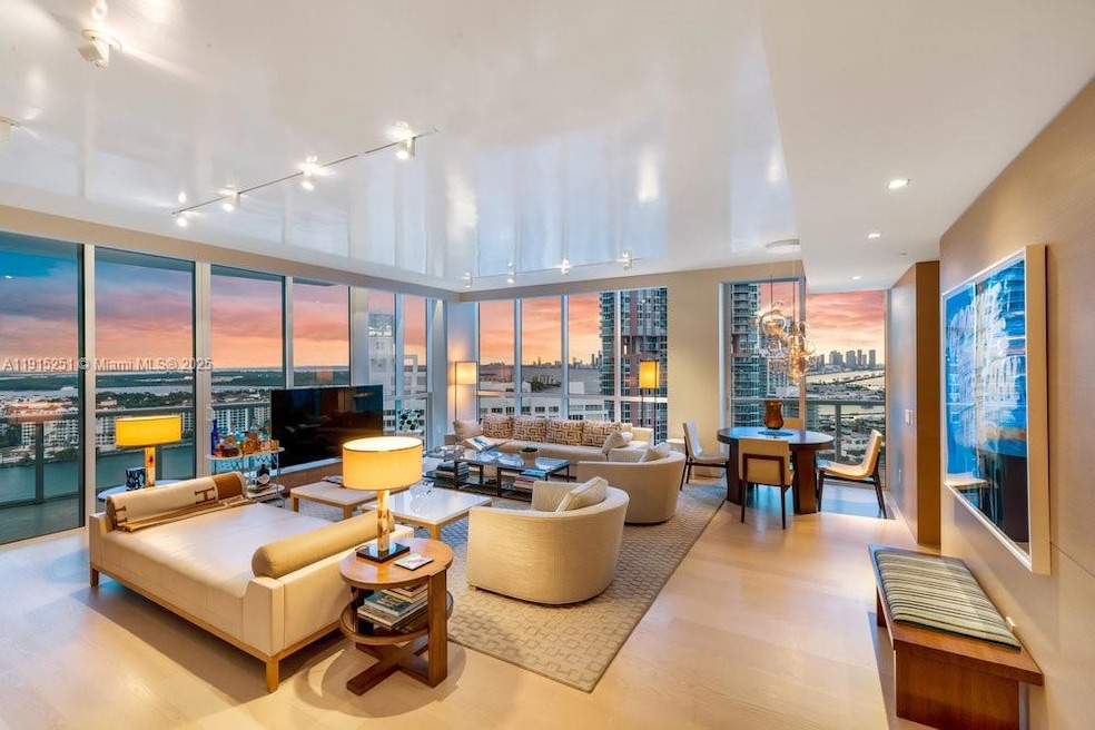 Continuum unit 2703, Miami Beach, FL 33139 - photo 1