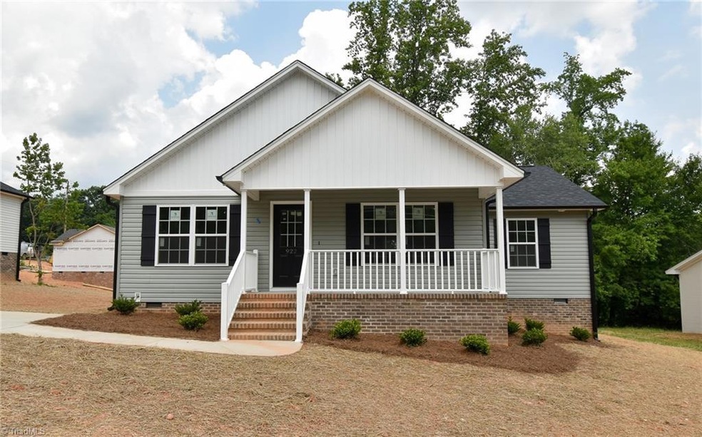 922 Fermer Rd, Asheboro, NC 27203 - photo 1